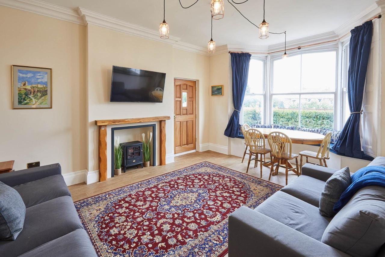 Appartamento Ground Floor At The Old Vicarage Scarborough Esterno foto
