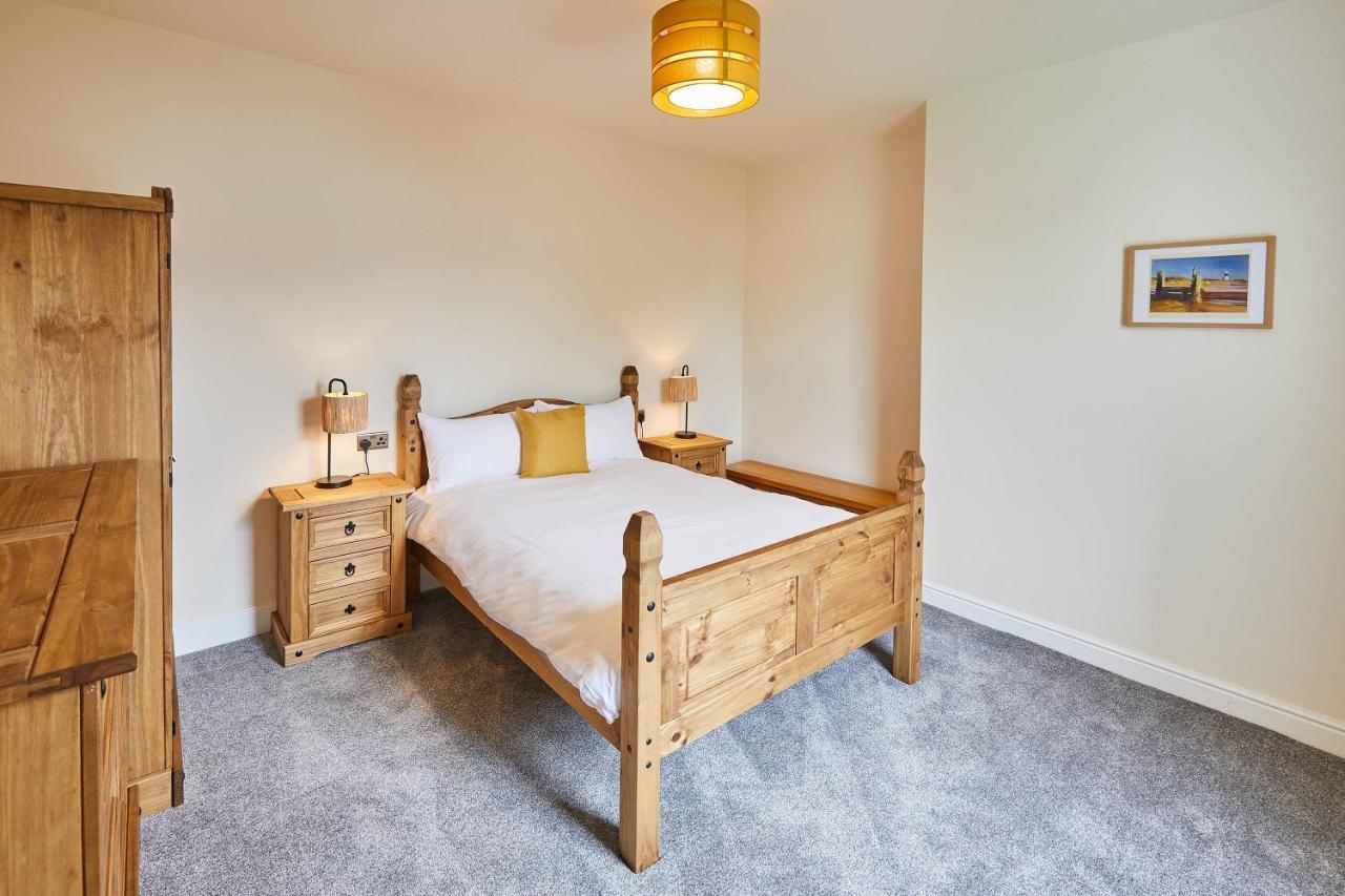 Appartamento Ground Floor At The Old Vicarage Scarborough Esterno foto